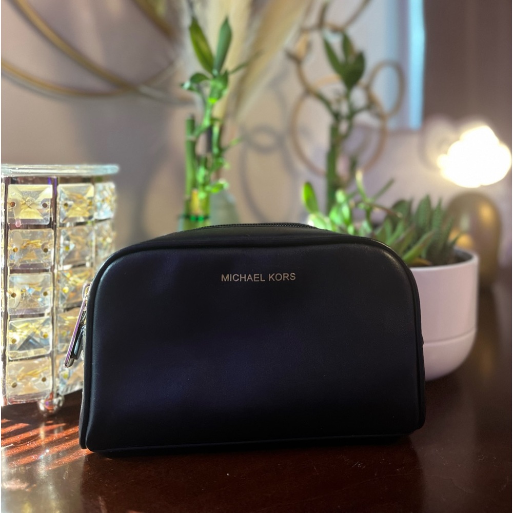 Michael Kors make up bag